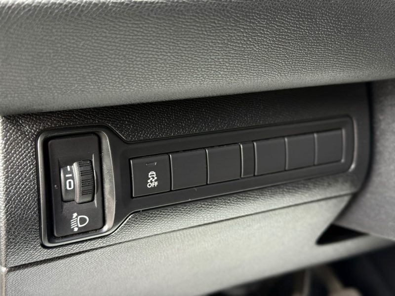 PEUGEOT 308 1.6 HDI 90ch Business Pack 5p