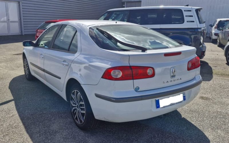 RENAULT LAGUNA II PACK AUTHENTIQUE 1.6 16V ESSENCE 2005