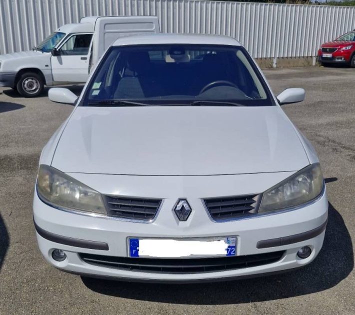 RENAULT LAGUNA II PACK AUTHENTIQUE 1.6 16V ESSENCE 2005