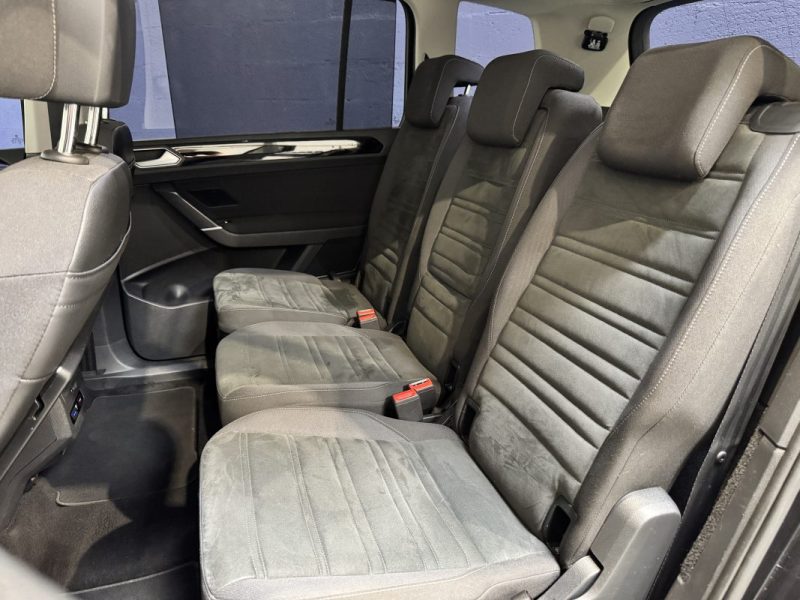 VOLKSWAGEN TOURAN 2.0 TDI 150ch HIGHLINE 7 PL - DISTRI OK - SUIVI COMPLET 