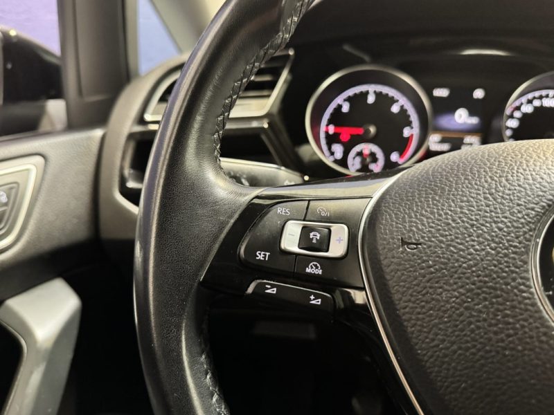 VOLKSWAGEN TOURAN 2.0 TDI 150ch HIGHLINE 7 PL - DISTRI OK - SUIVI COMPLET 