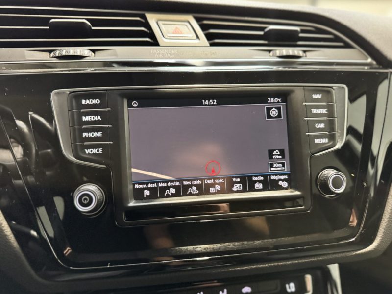 VOLKSWAGEN TOURAN 2.0 TDI 150ch HIGHLINE 7 PL - DISTRI OK - SUIVI COMPLET 