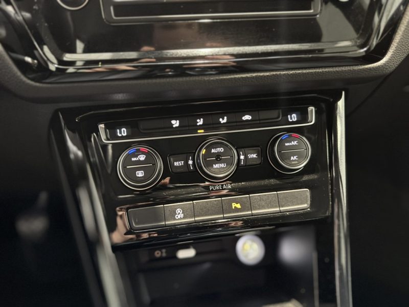 VOLKSWAGEN TOURAN 2.0 TDI 150ch HIGHLINE 7 PL - DISTRI OK - SUIVI COMPLET 