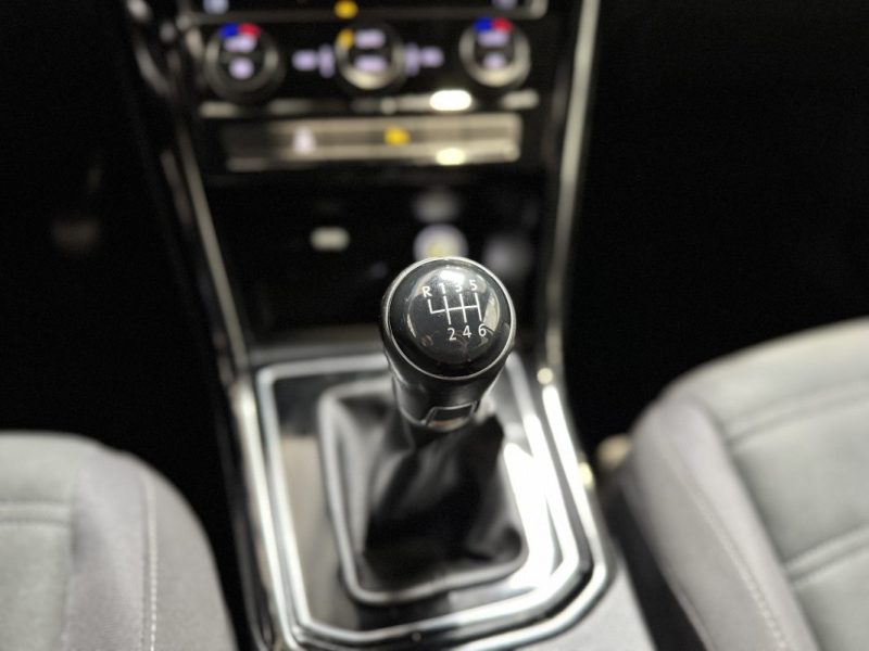 VOLKSWAGEN TOURAN 2.0 TDI 150ch HIGHLINE 7 PL - DISTRI OK - SUIVI COMPLET 