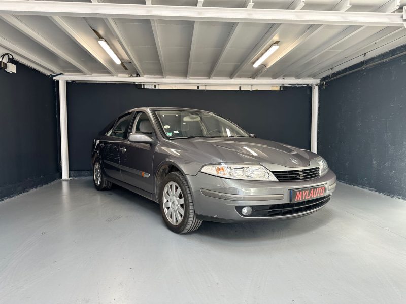 RENAULT LAGUNA PRIVILEGE 2.0 16V AUTOMATIQUE