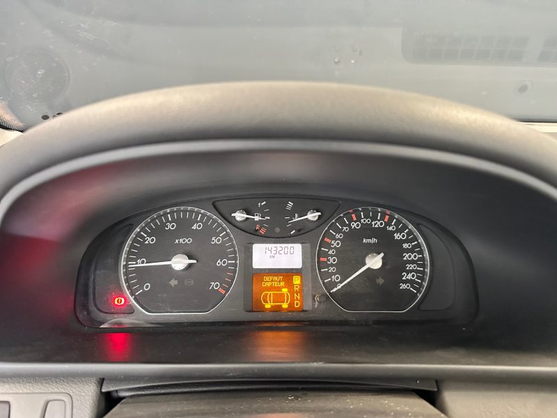 RENAULT LAGUNA PRIVILEGE 2.0 16V AUTOMATIQUE