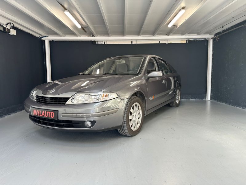 RENAULT LAGUNA PRIVILEGE 2.0 16V AUTOMATIQUE