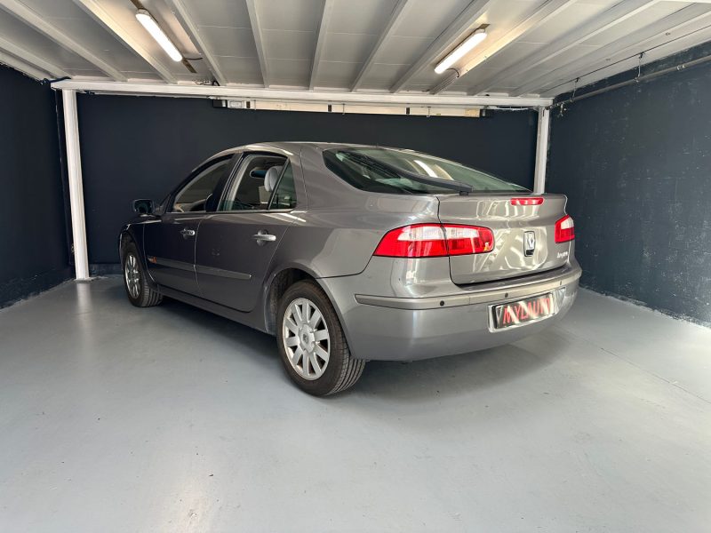 RENAULT LAGUNA PRIVILEGE 2.0 16V AUTOMATIQUE