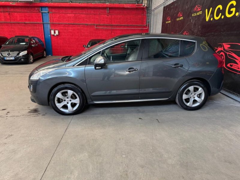 PEUGEOT 3008 1.6 HDi 110 Premium 