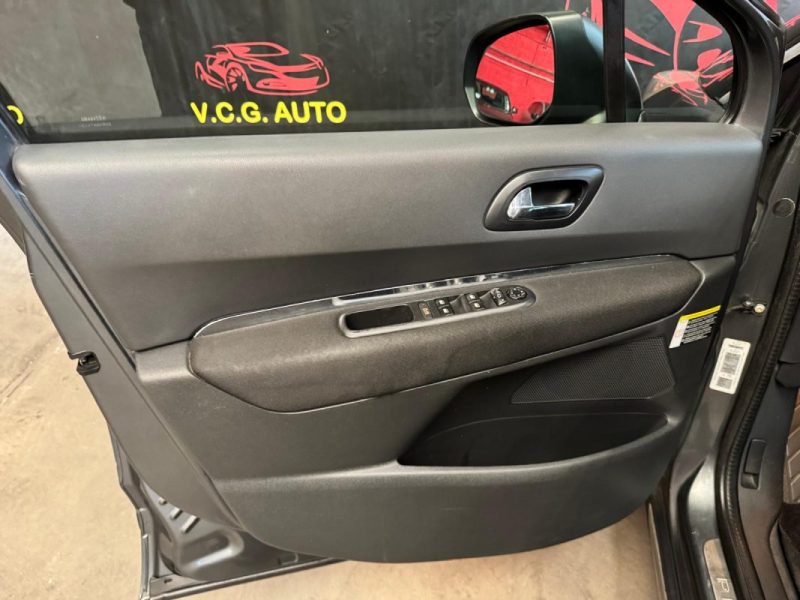 PEUGEOT 3008 1.6 HDi 110 Premium 