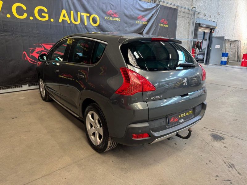PEUGEOT 3008 1.6 HDi 110 Premium 