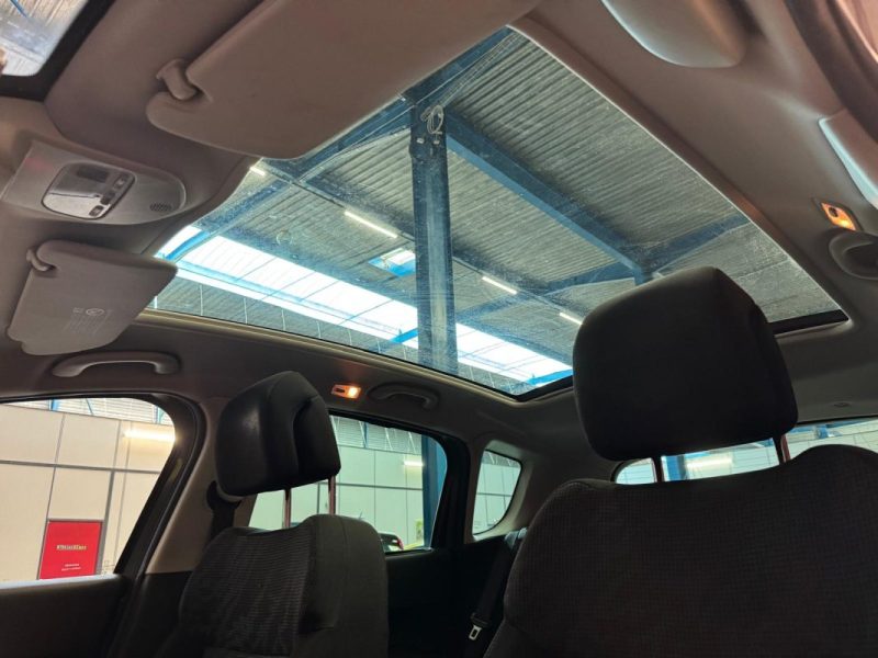 PEUGEOT 3008 1.6 HDi 110 Premium 