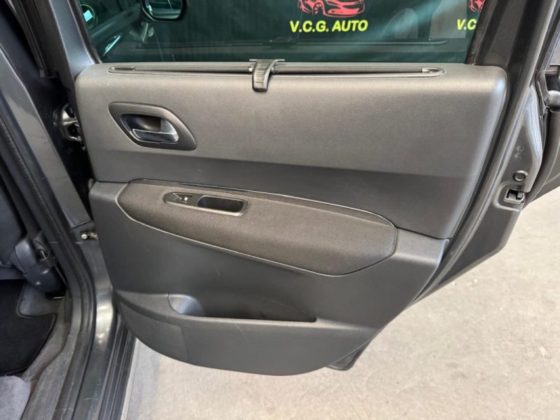 PEUGEOT 3008 1.6 HDi 110 Premium 