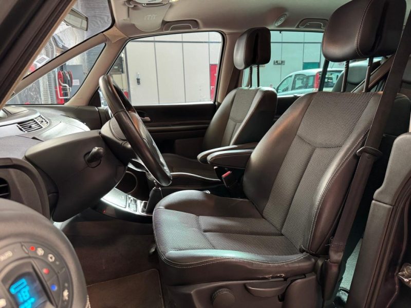 RENAULT ESPACE 2.0 dCi 150ch 25th 