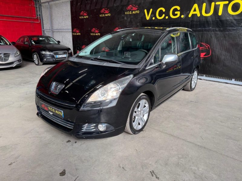 PEUGEOT 5008 1.6 HDi 112 Premium