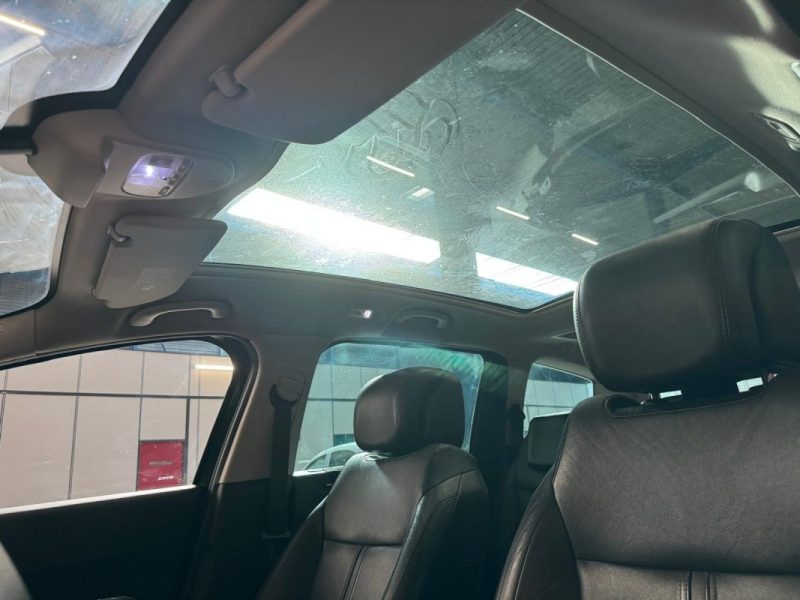 PEUGEOT 5008 1.6 HDi 112 Premium