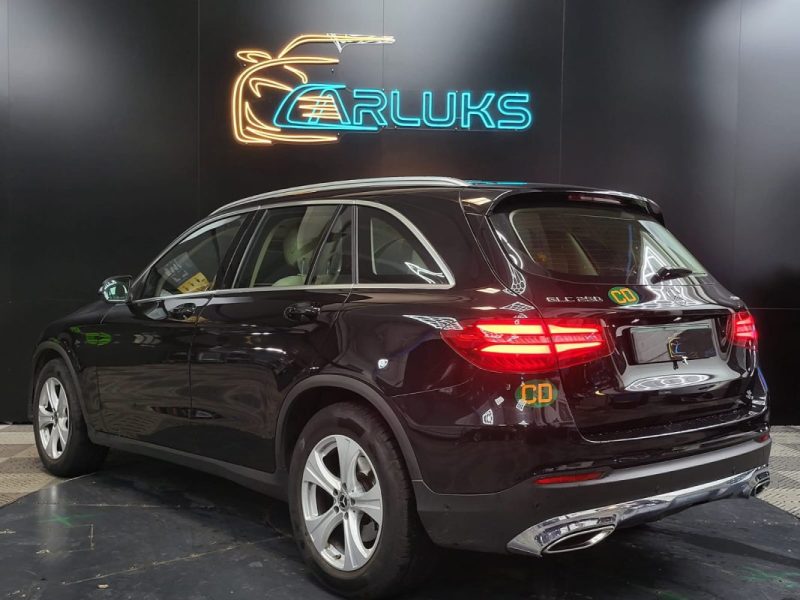MERCEDES-BENZ GLC 250 EXECUTIVE 211 CH