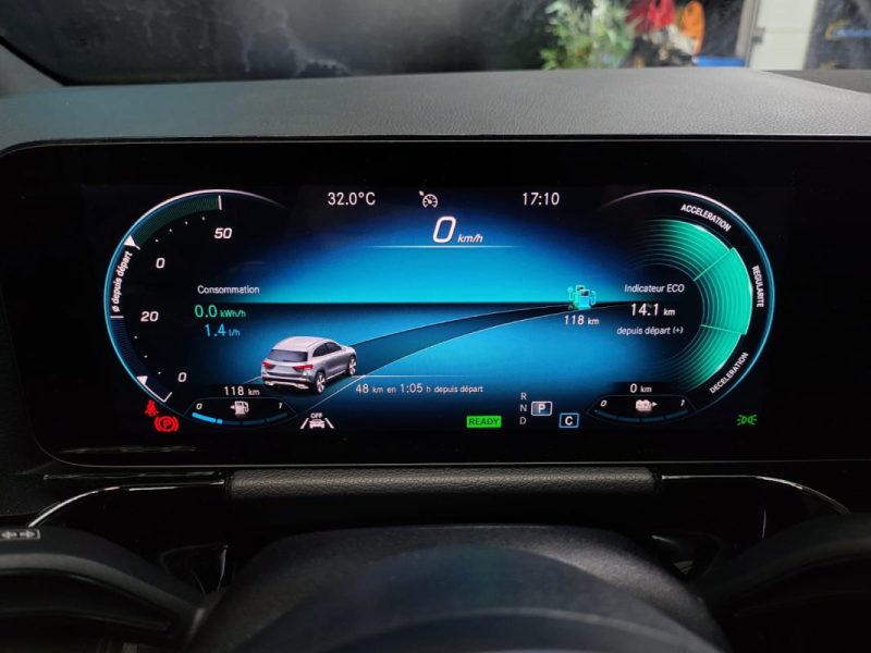 MERCEDES CLASSE GLA 250e AMG LINE 8G-DCT 160+102 ch