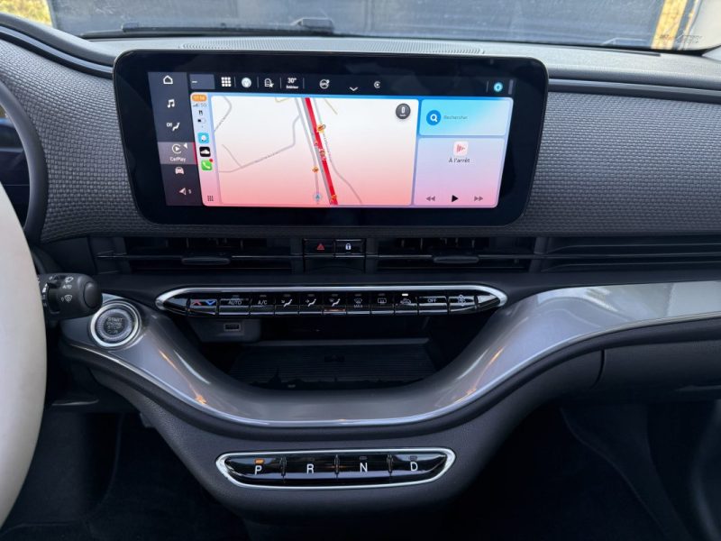 500C E 118ch 42KWH LA PRIMA CAR PLAY CAMERA