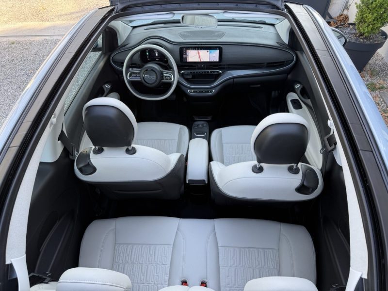 500C E 118ch 42KWH LA PRIMA CAR PLAY CAMERA