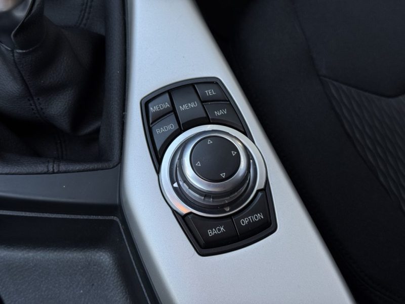 BMW SERIE 118i 136ch Lounge 5p - Entretien Complet