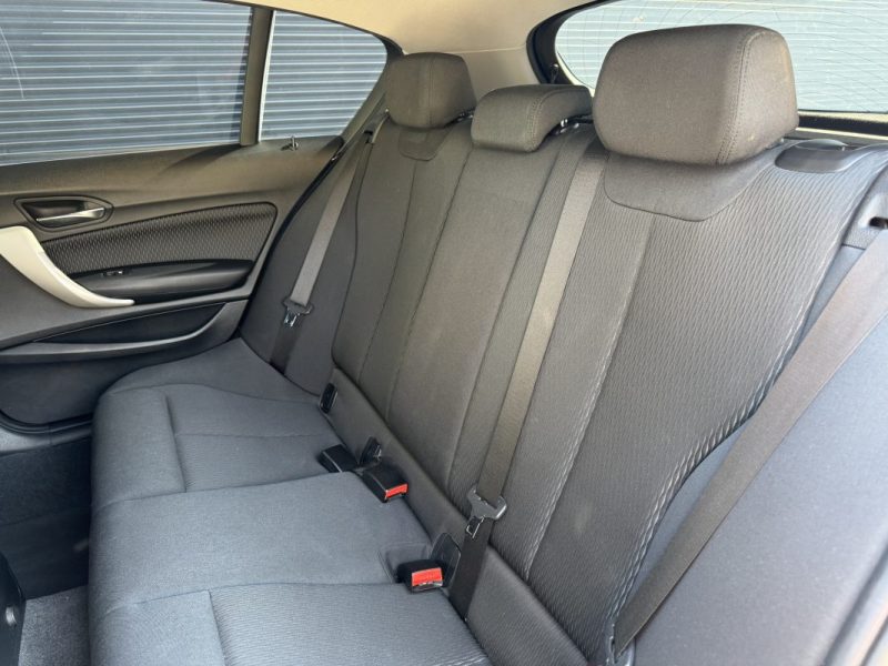 BMW SERIE 118i 136ch Lounge 5p - Entretien Complet