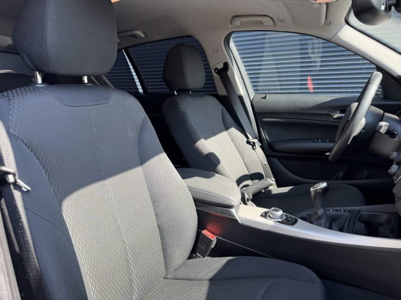 BMW SERIE 118i 136ch Lounge 5p - Entretien Complet