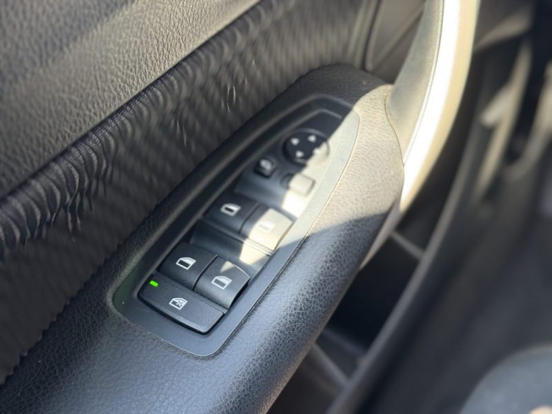 BMW SERIE 118i 136ch Lounge 5p - Entretien Complet