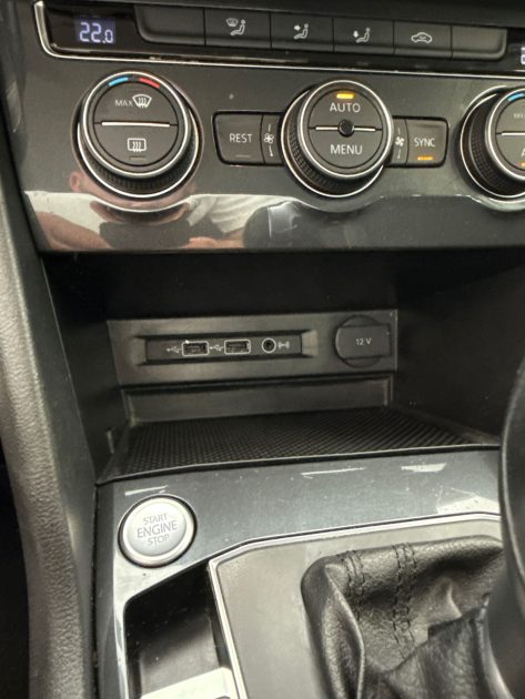 VOLKSWAGEN TIGUAN 2.0 TDI 150 ch Connect Plus 4Motion DSG7