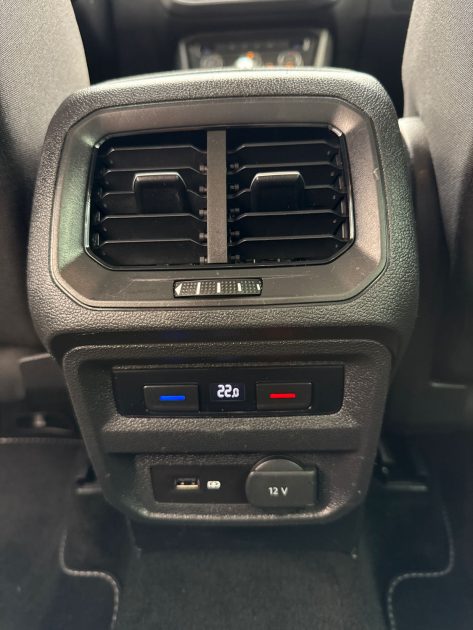 VOLKSWAGEN TIGUAN 2.0 TDI 150 ch Connect Plus 4Motion DSG7