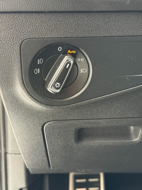 VOLKSWAGEN TIGUAN 2.0 TDI 150 ch Connect Plus 4Motion DSG7