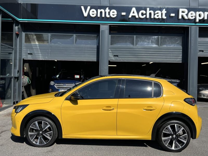 PEUGEOT 208 GT 1.2 130 Cv BVA8 TOIT PANORAMIQUE COMPTEUR 3D APPLE CARPLAY CRIT AIR 1 - GARANTIE 1 AN