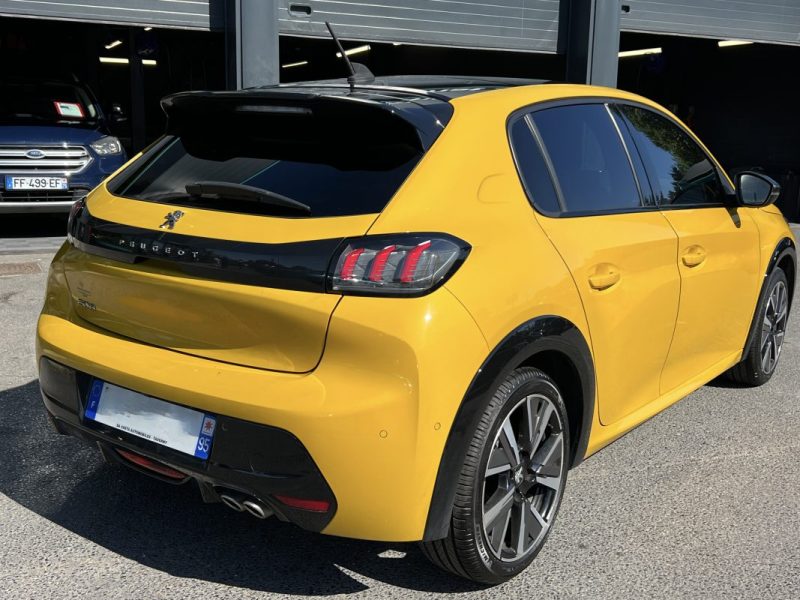 PEUGEOT 208 GT 1.2 130 Cv BVA8 TOIT PANORAMIQUE COMPTEUR 3D APPLE CARPLAY CRIT AIR 1 - GARANTIE 1 AN