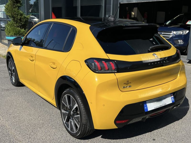 PEUGEOT 208 GT 1.2 130 Cv BVA8 TOIT PANORAMIQUE COMPTEUR 3D APPLE CARPLAY CRIT AIR 1 - GARANTIE 1 AN