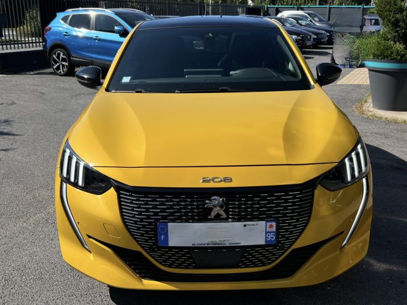 PEUGEOT 208 GT 1.2 130 Cv BVA8 TOIT PANORAMIQUE COMPTEUR 3D APPLE CARPLAY CRIT AIR 1 - GARANTIE 1 AN