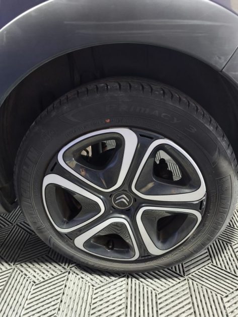 CITROEN CITROEN C3 1.2 110 Cv FINTION FEELNAV  ENTRETIEN OK - CLIMATISATION - REGULATEUR DE VITESSE