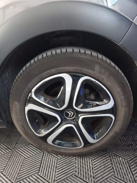 CITROEN CITROEN C3 1.2 110 Cv FINTION FEELNAV  ENTRETIEN OK - CLIMATISATION - REGULATEUR DE VITESSE