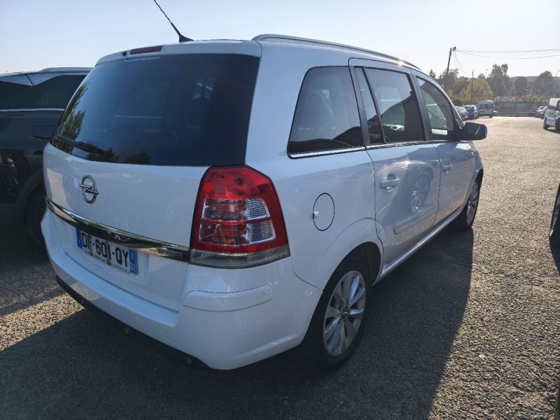 OPEL ZAFIRA 2014