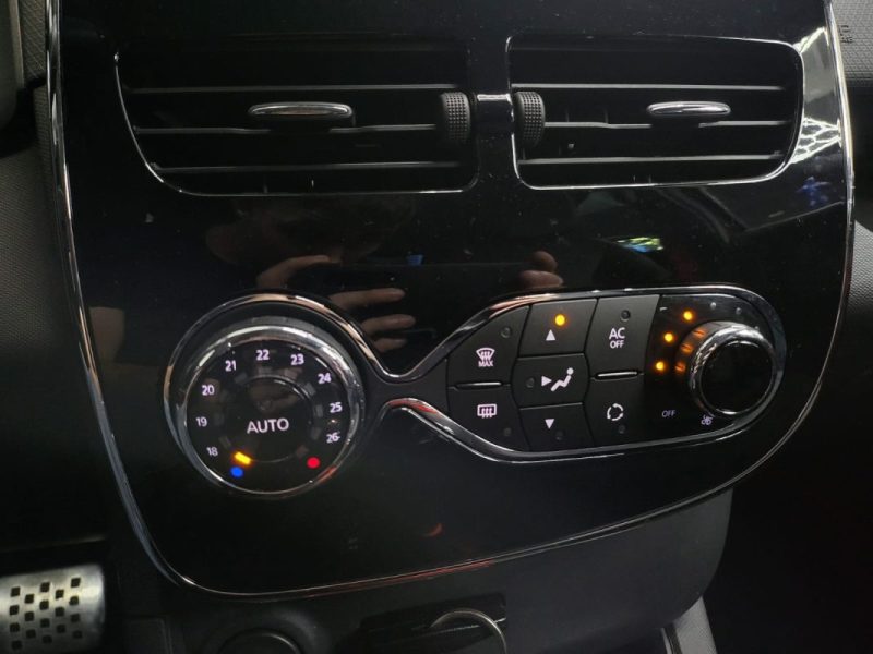 RENAULT CLIO 1.6 T RS TURBO EDC 200ch