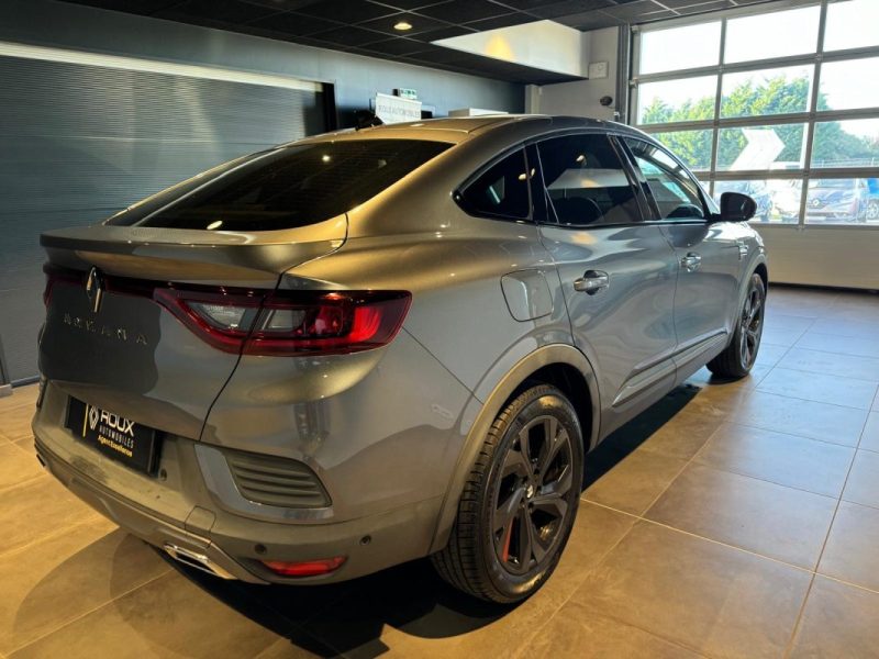 RENAULT  ARKANA  2022