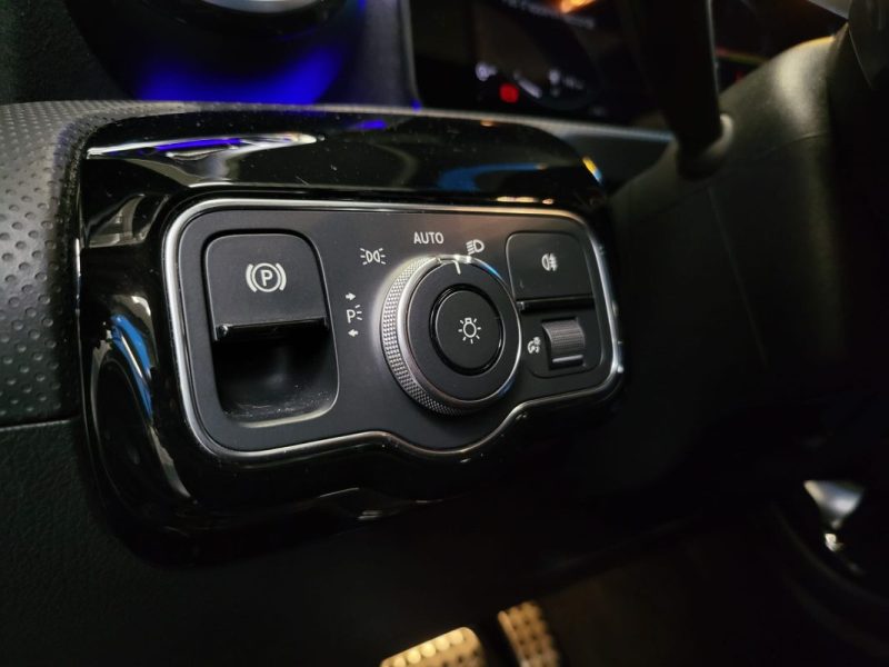 MERCEDES CLASSE A 200d 150cv AMG LINE 