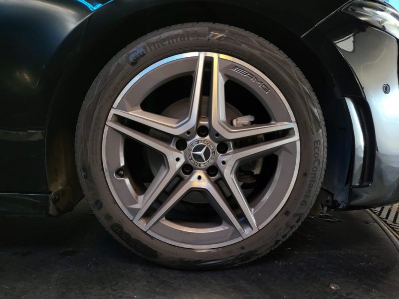 MERCEDES CLASSE A 200d 150cv AMG LINE 