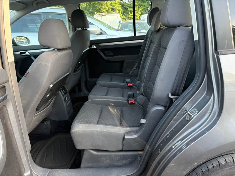 VOLKSWAGEN TOURAN 1.9 TDI 105 CONFORT 5P distribution neuf garantie 12 mois