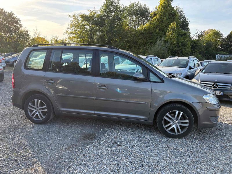 VOLKSWAGEN TOURAN 1.9 TDI 105 CONFORT 5P distribution neuf garantie 12 mois