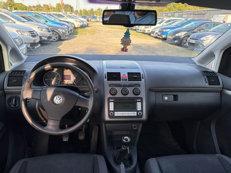 VOLKSWAGEN TOURAN 1.9 TDI 105 CONFORT 5P distribution neuf garantie 12 mois