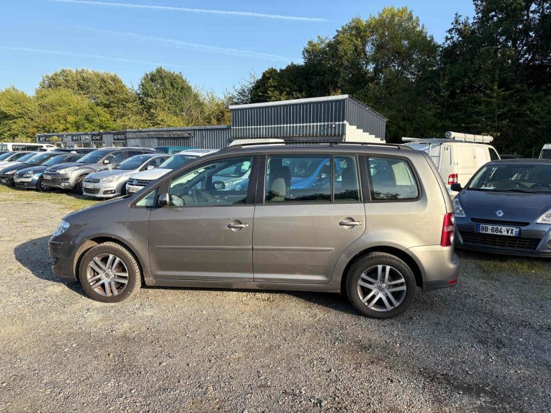 VOLKSWAGEN TOURAN 1.9 TDI 105 CONFORT 5P distribution neuf garantie 12 mois