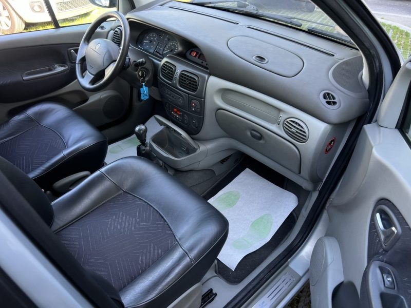 RENAULT SCENIC 1 FAIRWAY 1.8 i 16V 116 Cv 69 900 Kms CLIMATISATION INTERIEUR SEMI CUIR - Garantie1an