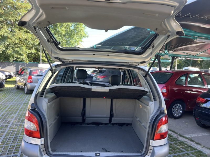 RENAULT SCENIC 1 FAIRWAY 1.8 i 16V 116 Cv 69 900 Kms CLIMATISATION INTERIEUR SEMI CUIR - Garantie1an