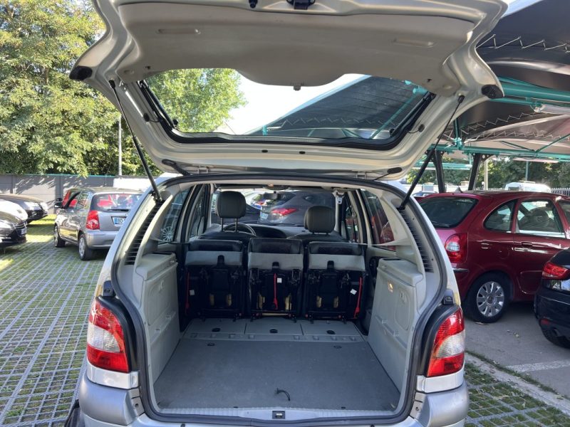 RENAULT SCENIC 1 FAIRWAY 1.8 i 16V 116 Cv 69 900 Kms CLIMATISATION INTERIEUR SEMI CUIR - Garantie1an