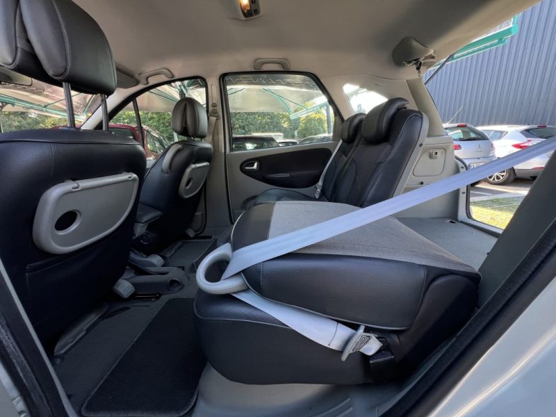 RENAULT SCENIC 1 FAIRWAY 1.8 i 16V 116 Cv 69 900 Kms CLIMATISATION INTERIEUR SEMI CUIR - Garantie1an